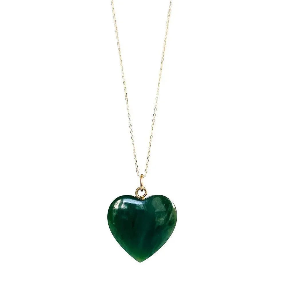 Stunning 30ct Jade Heart Pendant - Picture 4 of 8